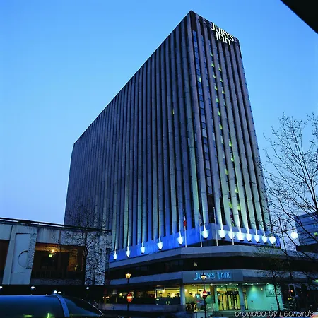 주리스 인